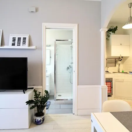 Casa Di Lola Metro Conca D' Oro *