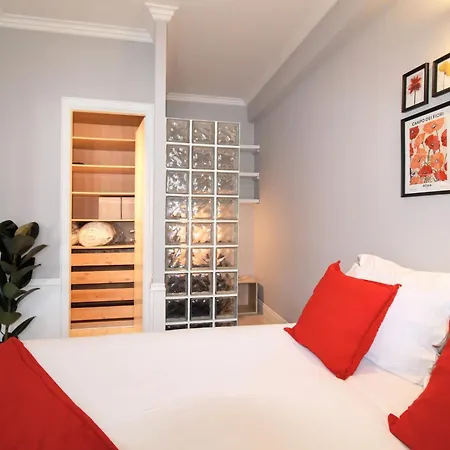 Casa Di Lola Metro Conca D' Oro