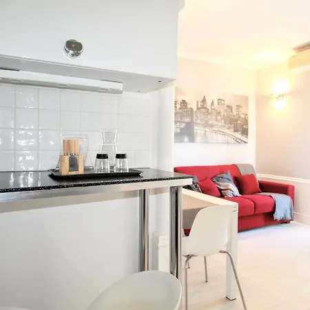 Casa Di Lola Metro Conca D' Oro Apartment *