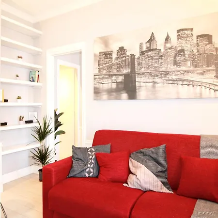 Casa Di Lola Metro Conca D' Oro *