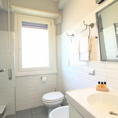 Casa Di Lola Metro Conca D' Oro