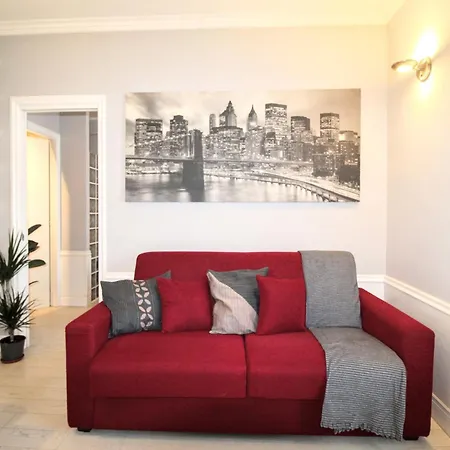 Casa Di Lola Metro Conca D' Oro Rom